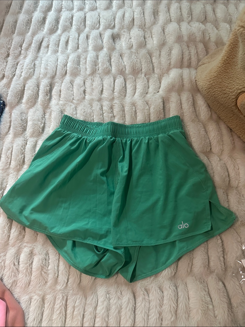 ALO Yoga Lettuce Green Athletic Shorts with Built-in Liner XS